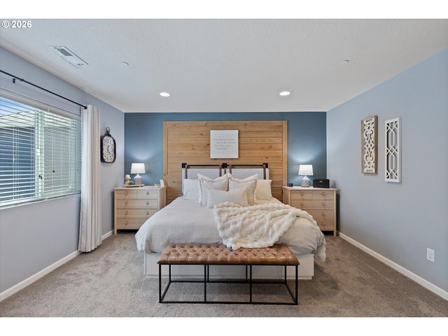 12386 Se YOSEMITE St, Damascus, OR 97089
