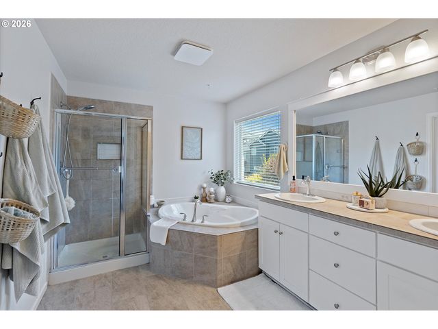 12386 Se YOSEMITE St, Damascus, OR 97089