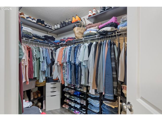 12386 Se YOSEMITE St, Damascus, OR 97089