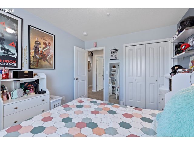 12386 Se YOSEMITE St, Damascus, OR 97089
