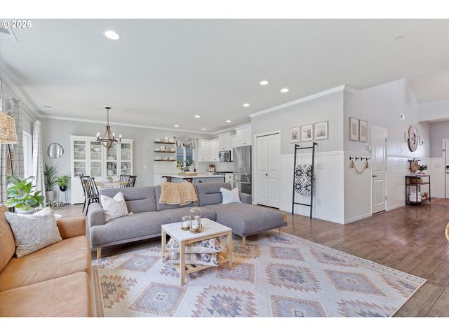 12386 Se YOSEMITE St, Damascus, OR 97089