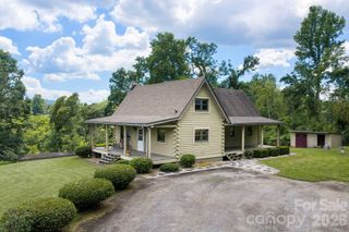 82 Sharon Road, Fairview, NC 28730