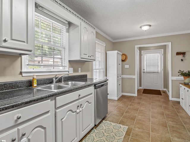 315 Double Bridge Road, Boiling Springs, SC 29316