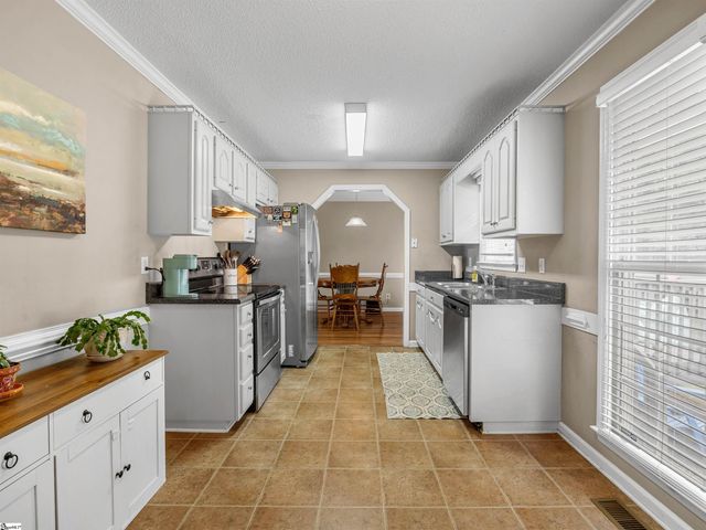 315 Double Bridge Road, Boiling Springs, SC 29316