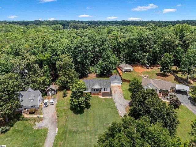 315 Double Bridge Road, Boiling Springs, SC 29316