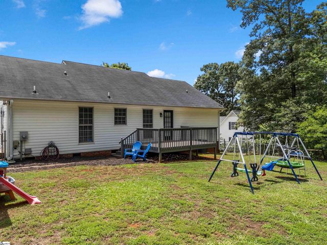 315 Double Bridge Road, Boiling Springs, SC 29316