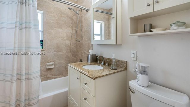 2549 NE 27th Ave, Fort Lauderdale, FL 33305