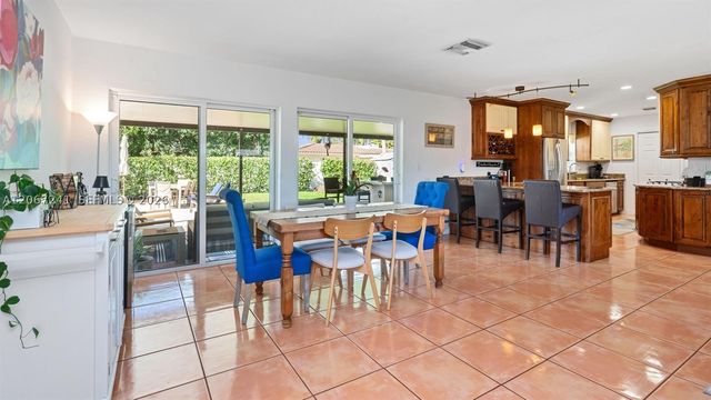 2549 NE 27th Ave, Fort Lauderdale, FL 33305