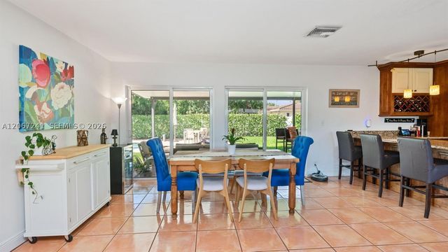 2549 NE 27th Ave, Fort Lauderdale, FL 33305