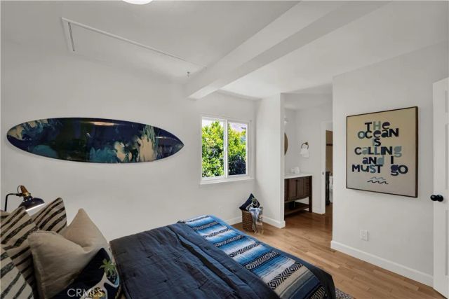 6 N Peregrine Circle, Oak Park, CA 91377