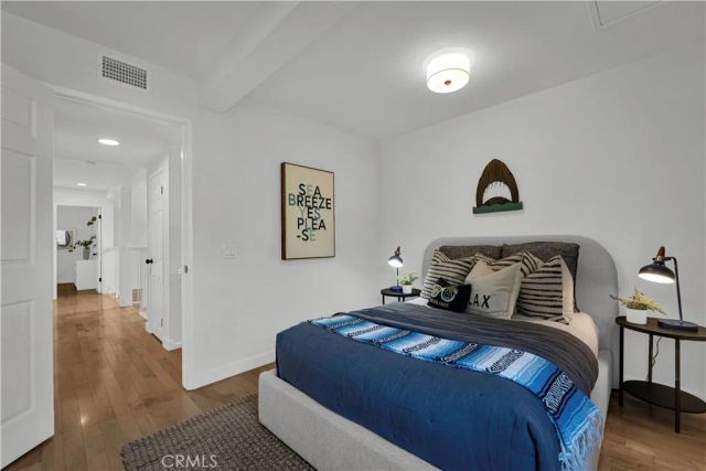 6 N Peregrine Circle, Oak Park, CA 91377