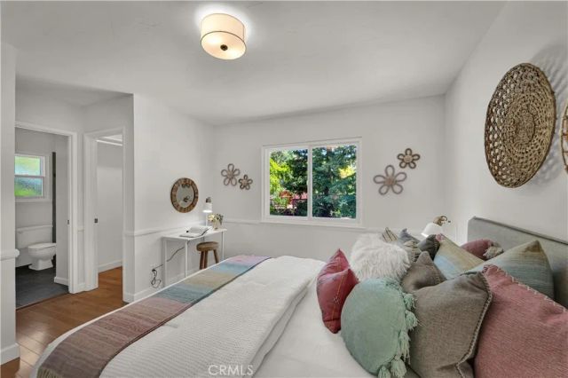 6 N Peregrine Circle, Oak Park, CA 91377