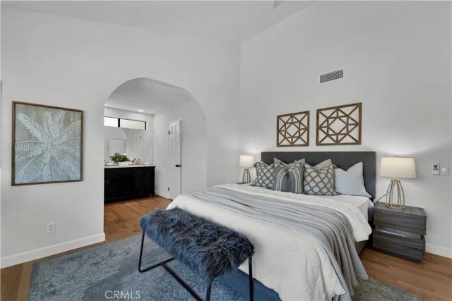 6 N Peregrine Circle, Oak Park, CA 91377