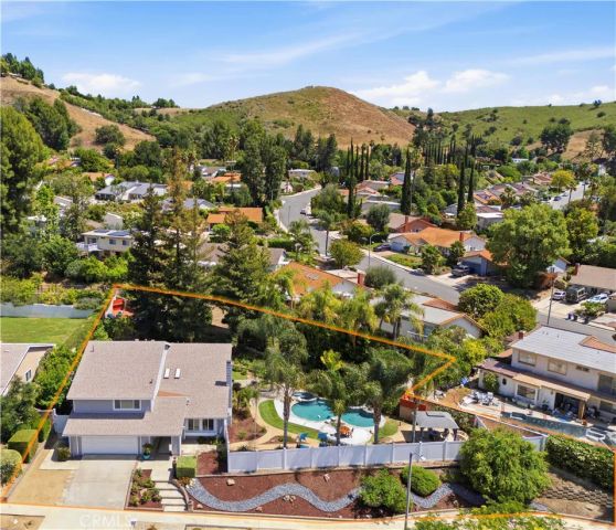 6 N Peregrine Circle, Oak Park, CA 91377