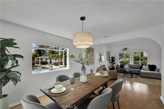 6 N Peregrine Circle, Oak Park, CA 91377