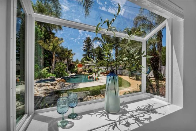 6 N Peregrine Circle, Oak Park, CA 91377