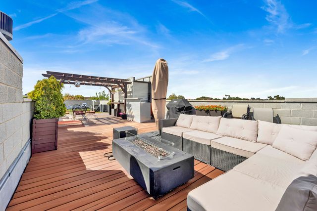 1416 N Campbell Avenue 3, Chicago, IL 60622