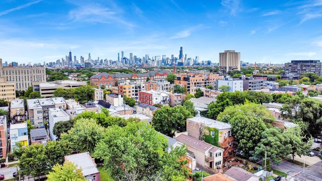 1416 N Campbell Avenue 3, Chicago, IL 60622