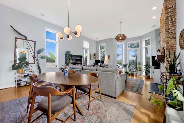 1416 N Campbell Avenue 3, Chicago, IL 60622