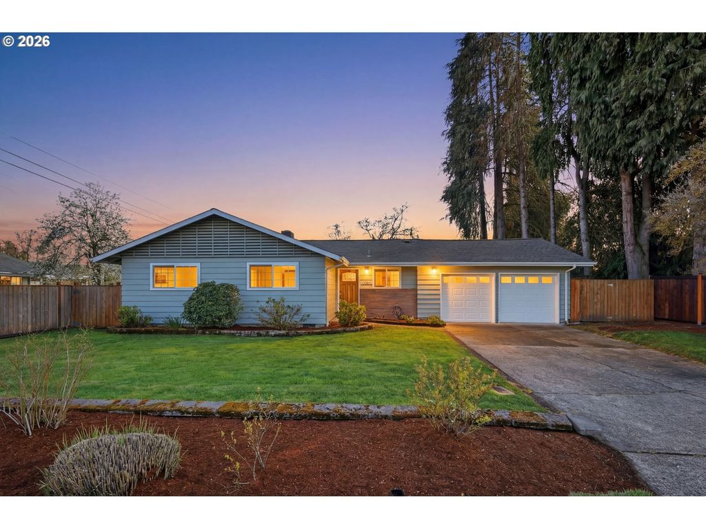 1789 LAWNRIDGE Ave, Springfield, OR 97477