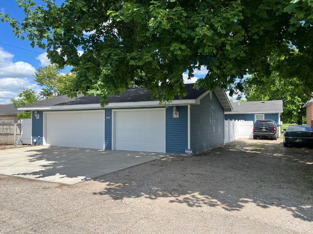 2116 Yankee Road, Middletown, OH 45044