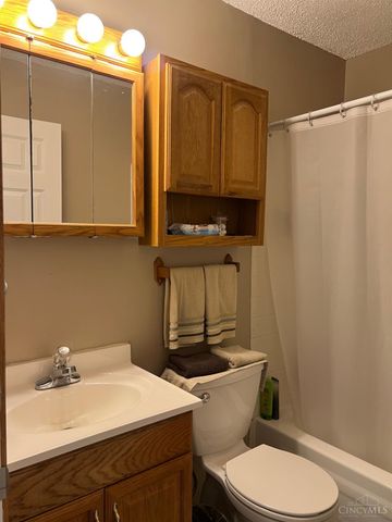 2116 Yankee Road, Middletown, OH 45044