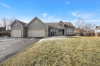 313 Carrie Court, North Aurora, IL 60542