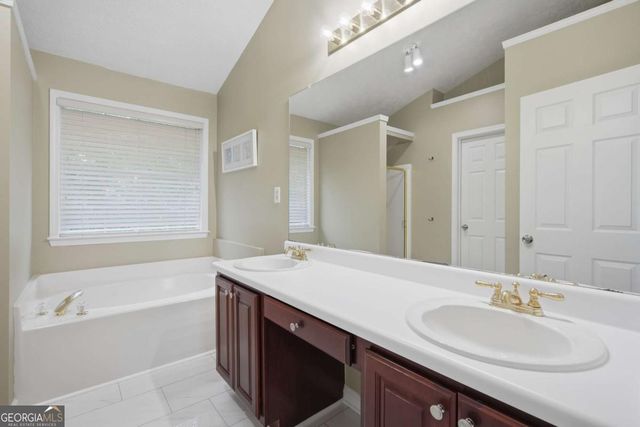 3385 Northcliff Drive, Suwanee, GA 30024