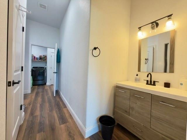 427 W Walnut Street, Nevada, MO 64772