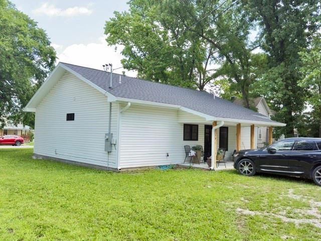 427 W Walnut Street, Nevada, MO 64772