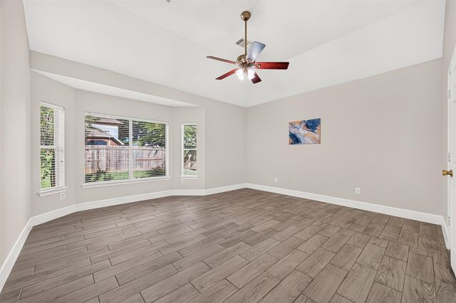 11322 Hillside Glen Trail, Houston, TX 77065