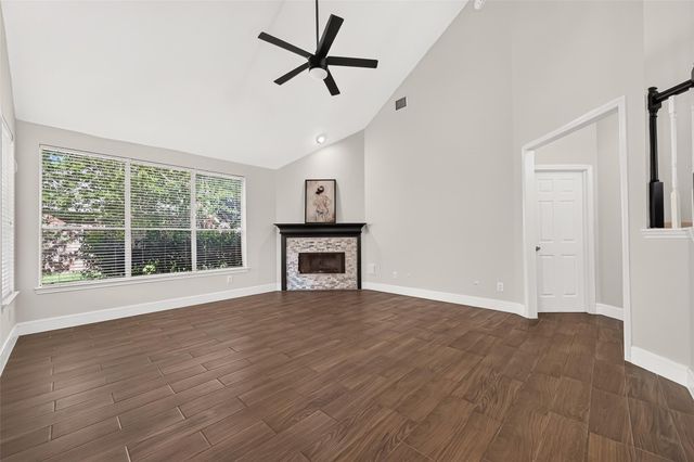11322 Hillside Glen Trail, Houston, TX 77065