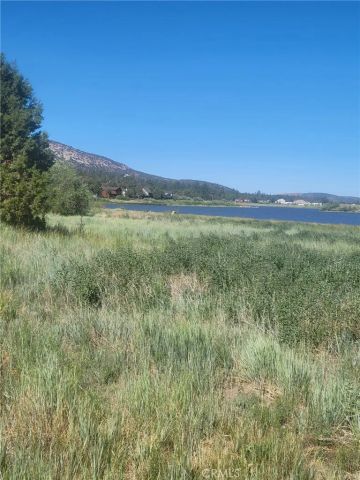 38 North Shore, Big Bear City, CA 92314