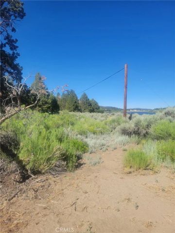 38 North Shore, Big Bear City, CA 92314