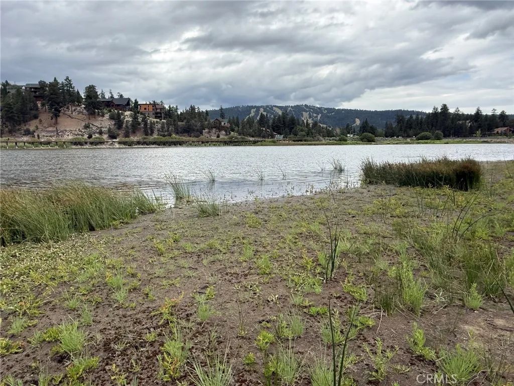 38 North Shore, Big Bear City, CA 92314