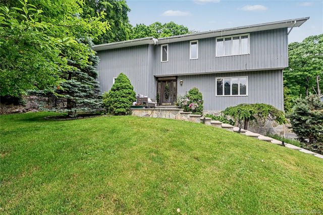 26 Mandy Lane, Mahopac, NY 10541