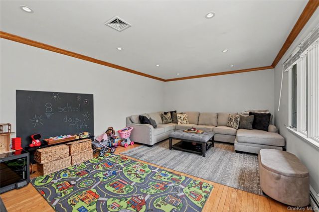 26 Mandy Lane, Mahopac, NY 10541