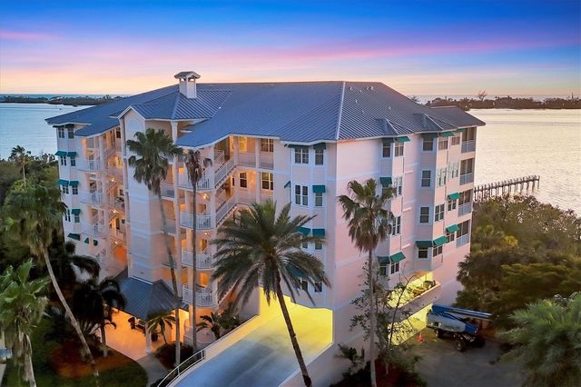 242 HIDDEN BAY DRIVE 302, Osprey, FL 34229