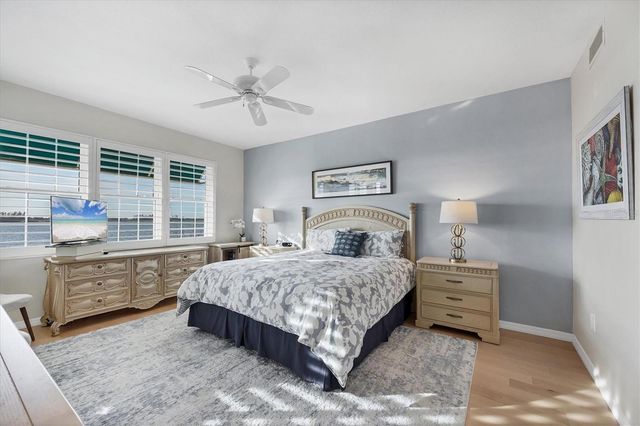 242 HIDDEN BAY DRIVE 302, Osprey, FL 34229