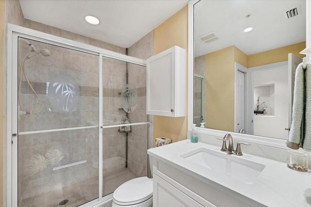 242 HIDDEN BAY DRIVE 302, Osprey, FL 34229