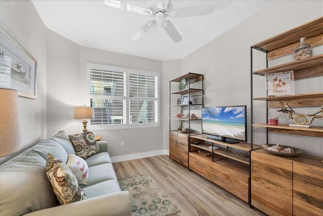 242 HIDDEN BAY DRIVE 302, Osprey, FL 34229