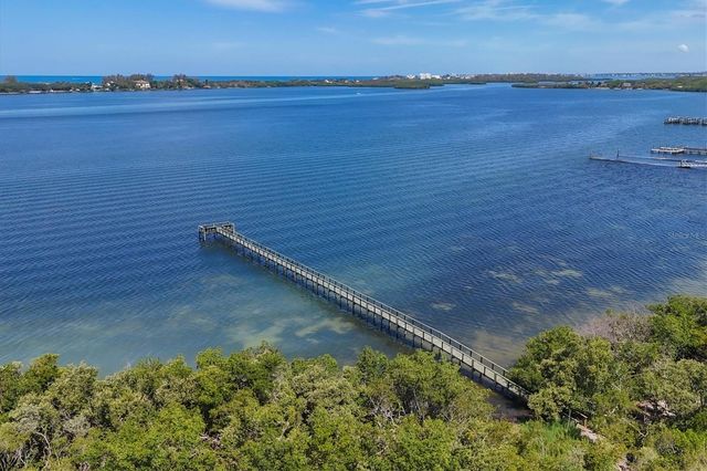 242 HIDDEN BAY DRIVE 302, Osprey, FL 34229