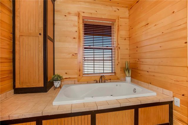 34509 E 323rd Street, Garden City, MO 64747