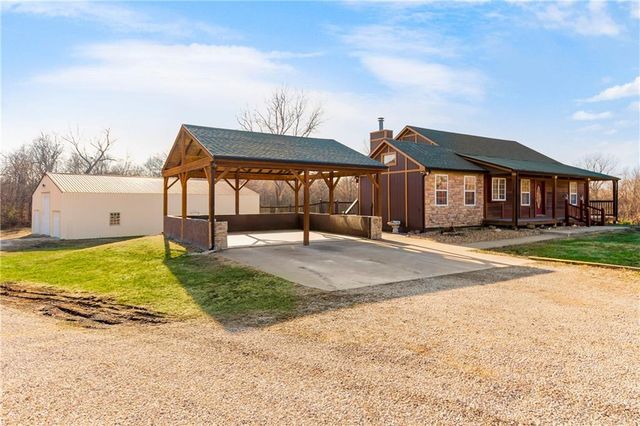 34509 E 323rd Street, Garden City, MO 64747