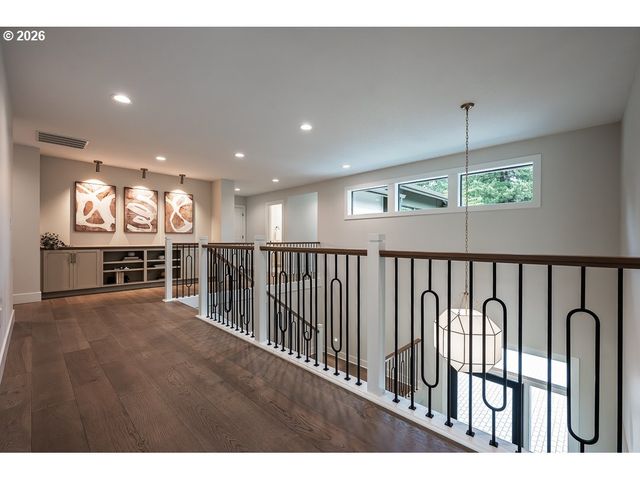 4460 Lords Ln, Lake Oswego, OR 97035