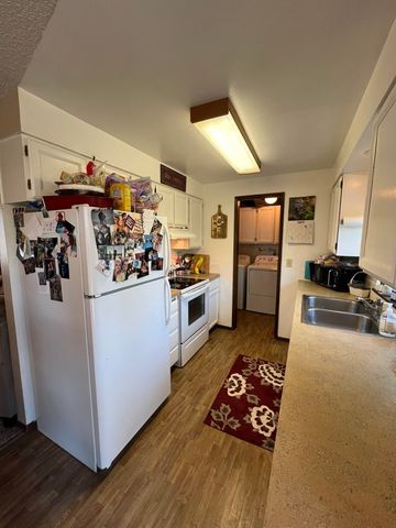 3142 E 31st Ave, Spokane, WA 99223