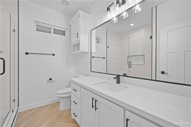 2728 E Conroe Road, Edinburg, TX 78542