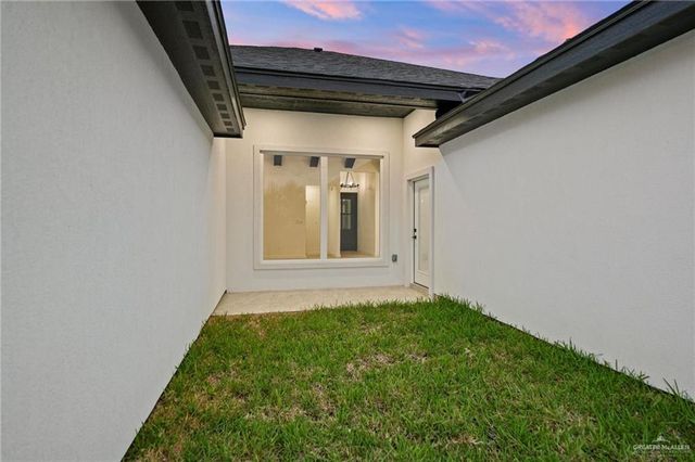 2728 E Conroe Road, Edinburg, TX 78542