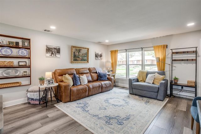 3212 San Marcus Avenue, Dallas, TX 75228