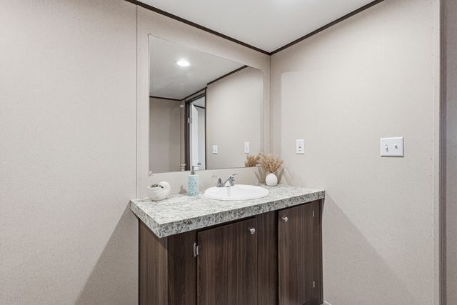 400 Perizite Street, Belen, NM 87002